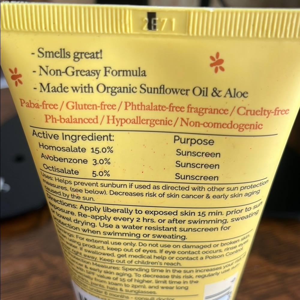The Naked Bee Moisturizing Sunscreen SPF 30 - Picture 2 of 4